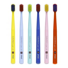 Kolorowe szczoteczki do zębów Curaprox CS 3960 super soft w różnych wariantach kolorystycznych Kolorowe szczoteczki do zębów Curaprox CS 3960 super soft w różnych wariantach kolorystycznych